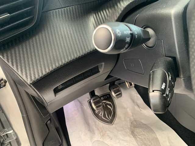 Peugeot 208 1.2 puretech GT s&s 100cv