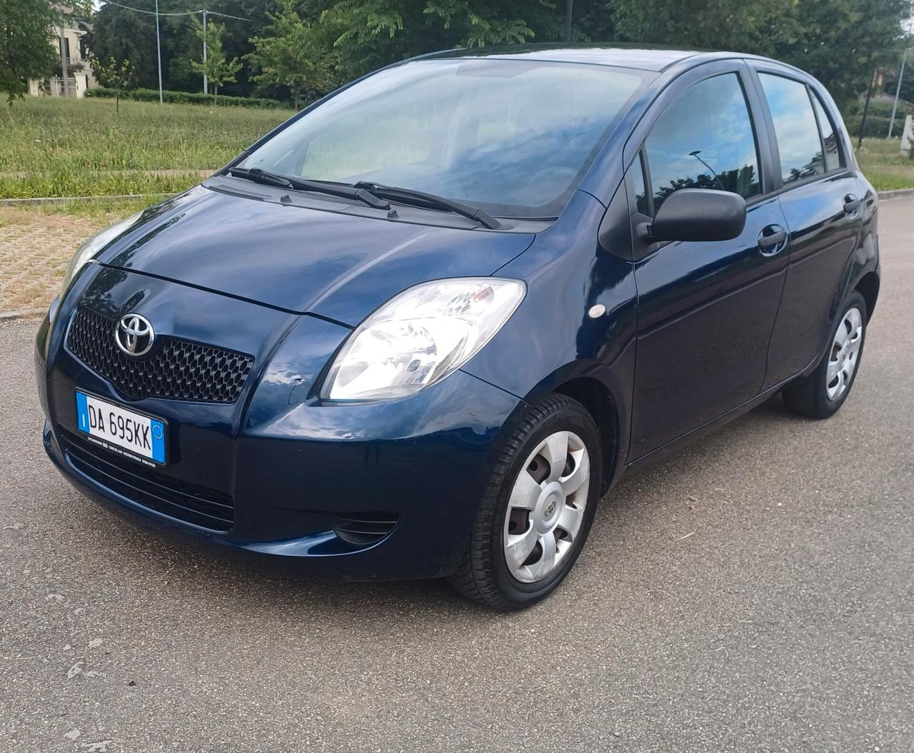 Toyota Yaris 1.3 5 porte Sol