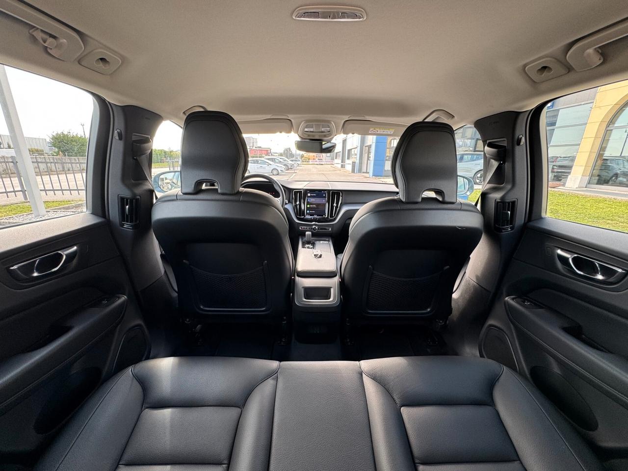 Volvo XC60 B4 AWD (Diesel/Hybrid) Momentum Bsn.