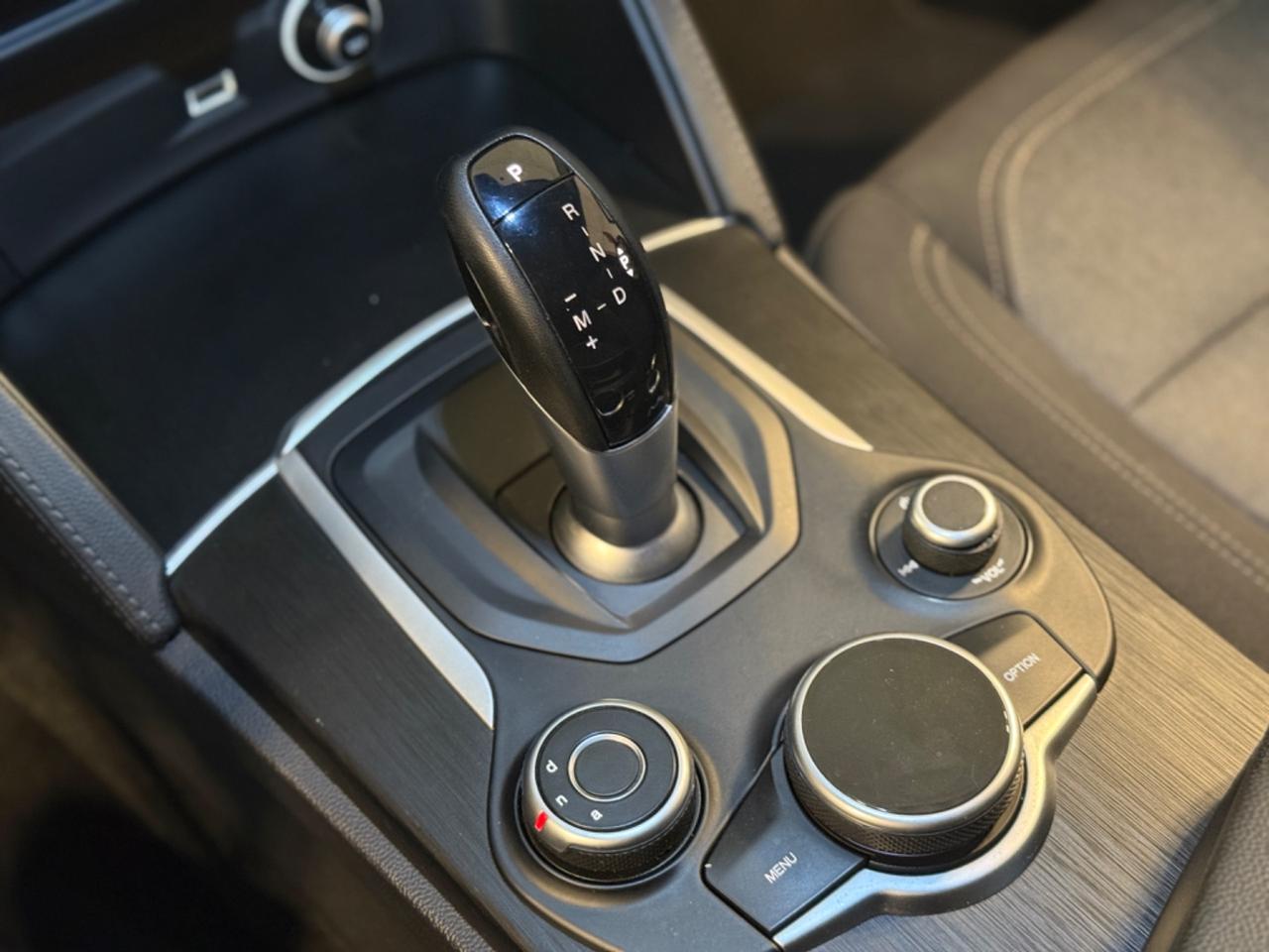 Alfa Romeo Stelvio 2.2 Turbodiesel 180 CV AT8 Q4 Executive