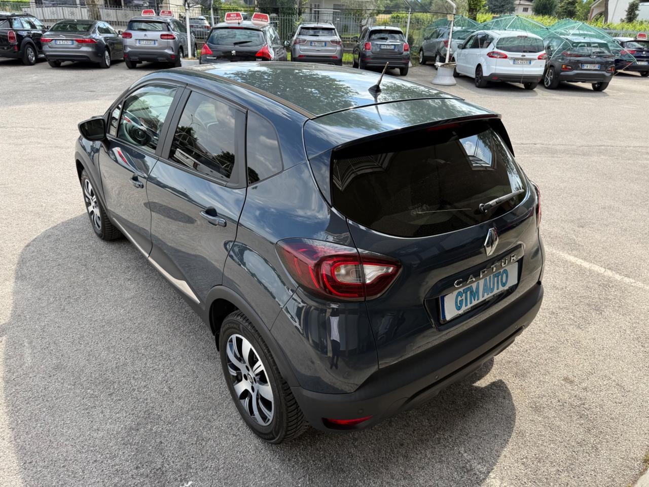 Renault Captur TCe 12V 90 CV Life - OK Neopatentati