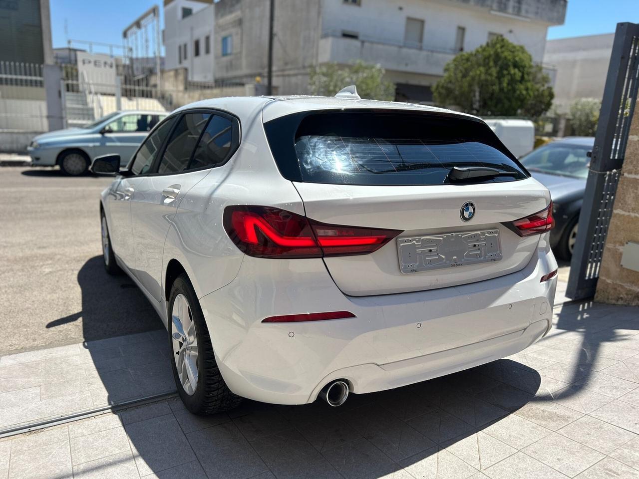 Bmw 116d Business Advantage-2021 AMBIENT/HEAD UP DISPLAY