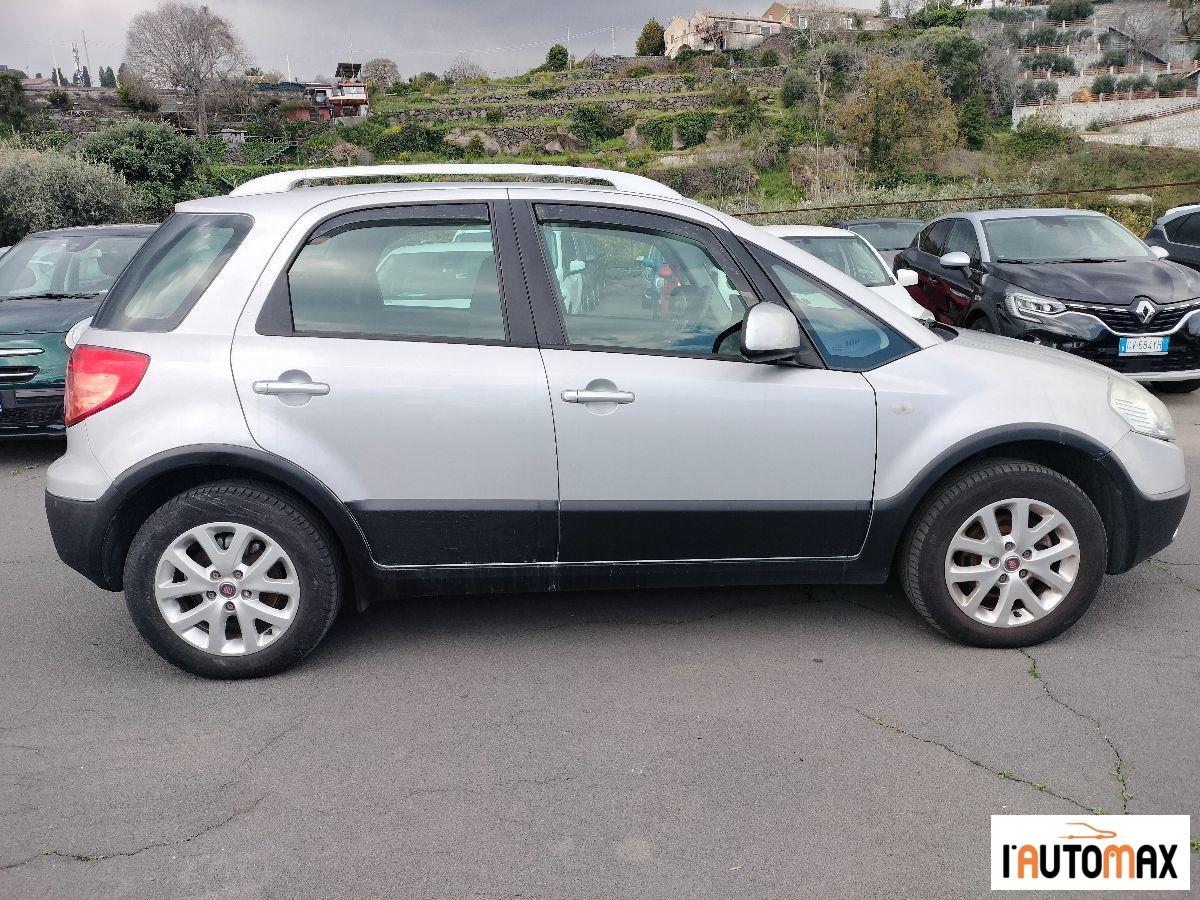 FIAT - Sedici 1.6 16v Dynamic 4x4 Benz/GPL