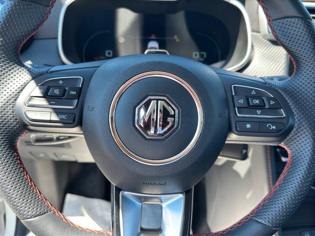 Mg ZS 1.5 Classic Luxury con Telecam e CarPlay