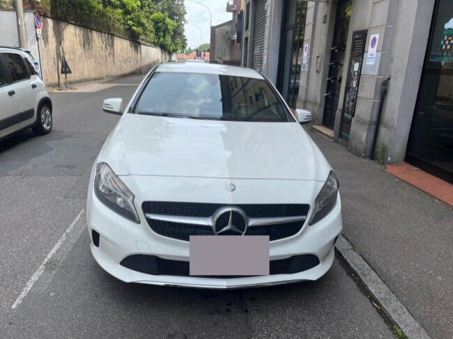 MERCEDES-BENZ A 180 SPORT - BENZINA - PREZZO NON VINCOLATO DA FINANZIAMENTO