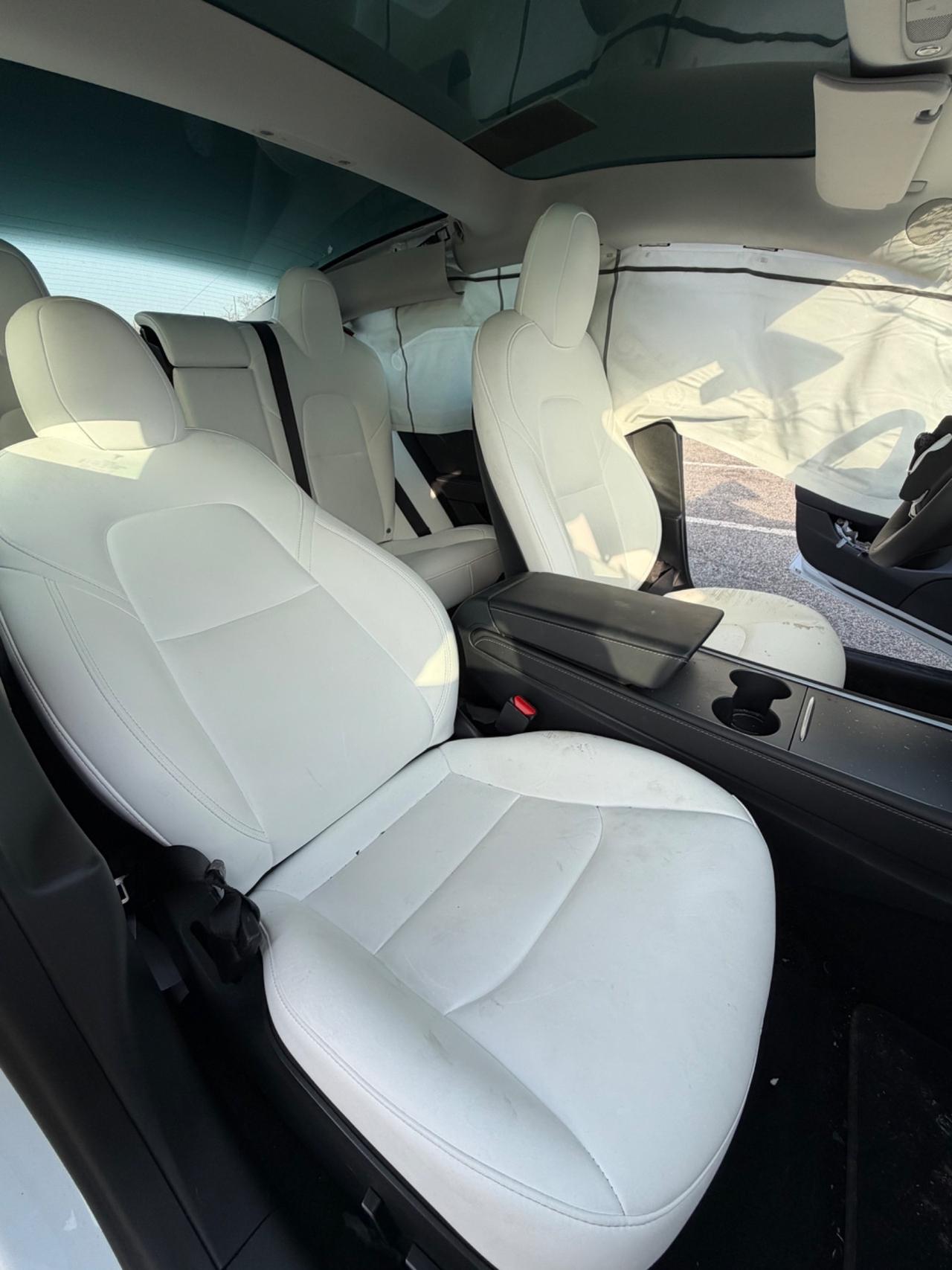 Tesla Model 3 Long Range AWD Performance