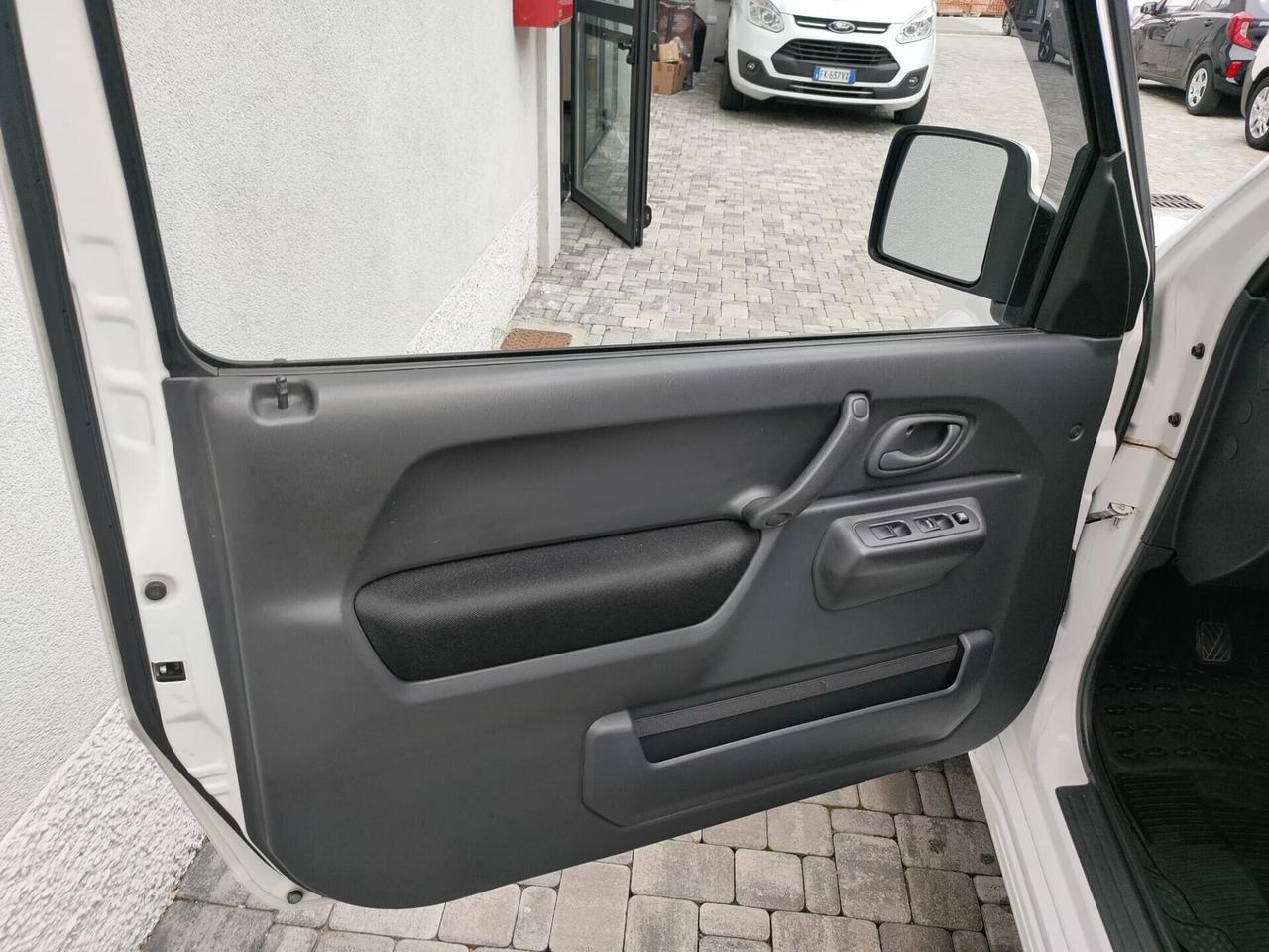 Suzuki Jimny 1.3 4WD Evolution KM 53.000!!!!