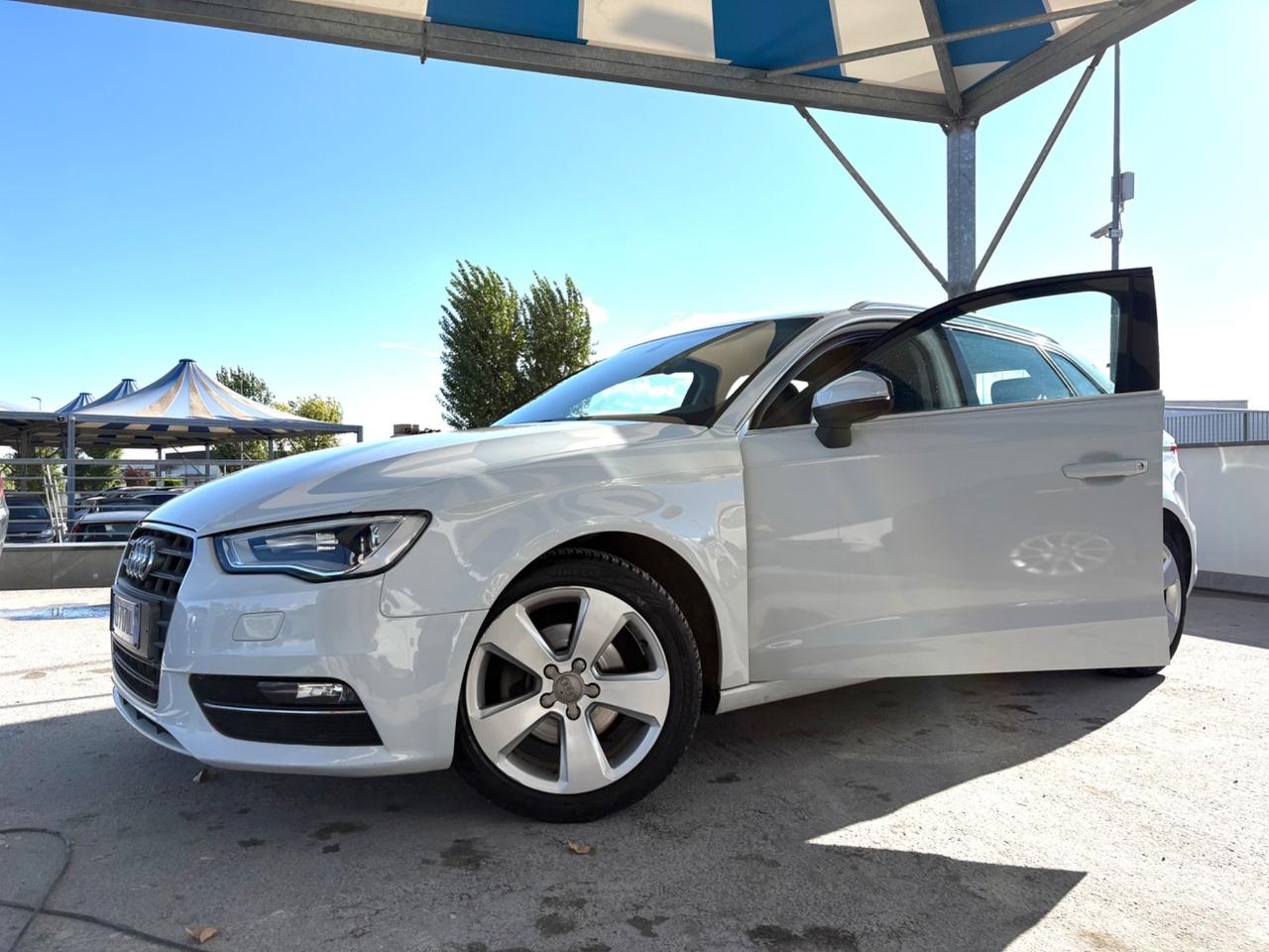 Audi A3 2.0 TDI 150 CV clean diesel Ambition