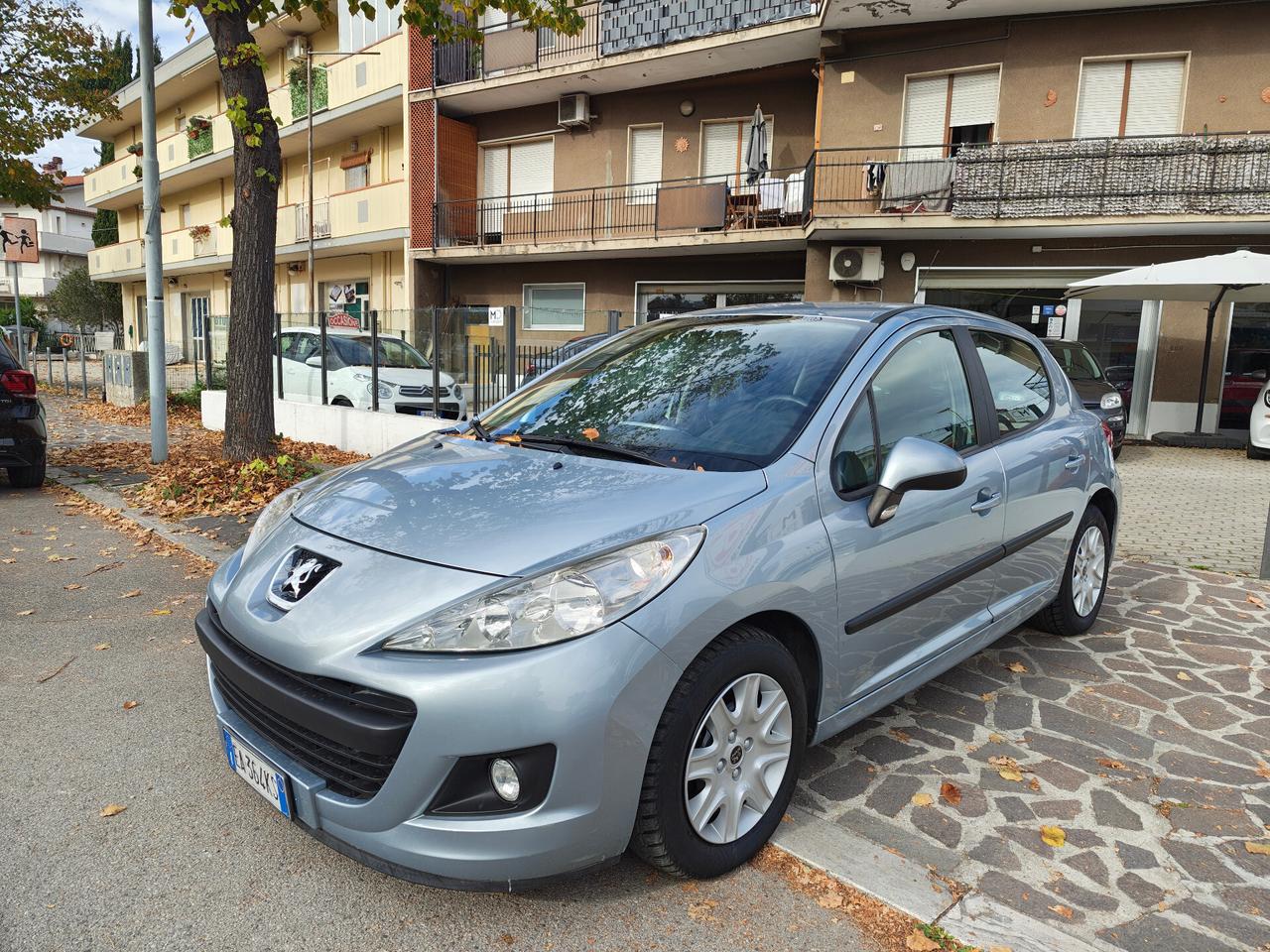 Peugeot 207 1.4 8V 75CV 5p. Energie Sport ECO GPL