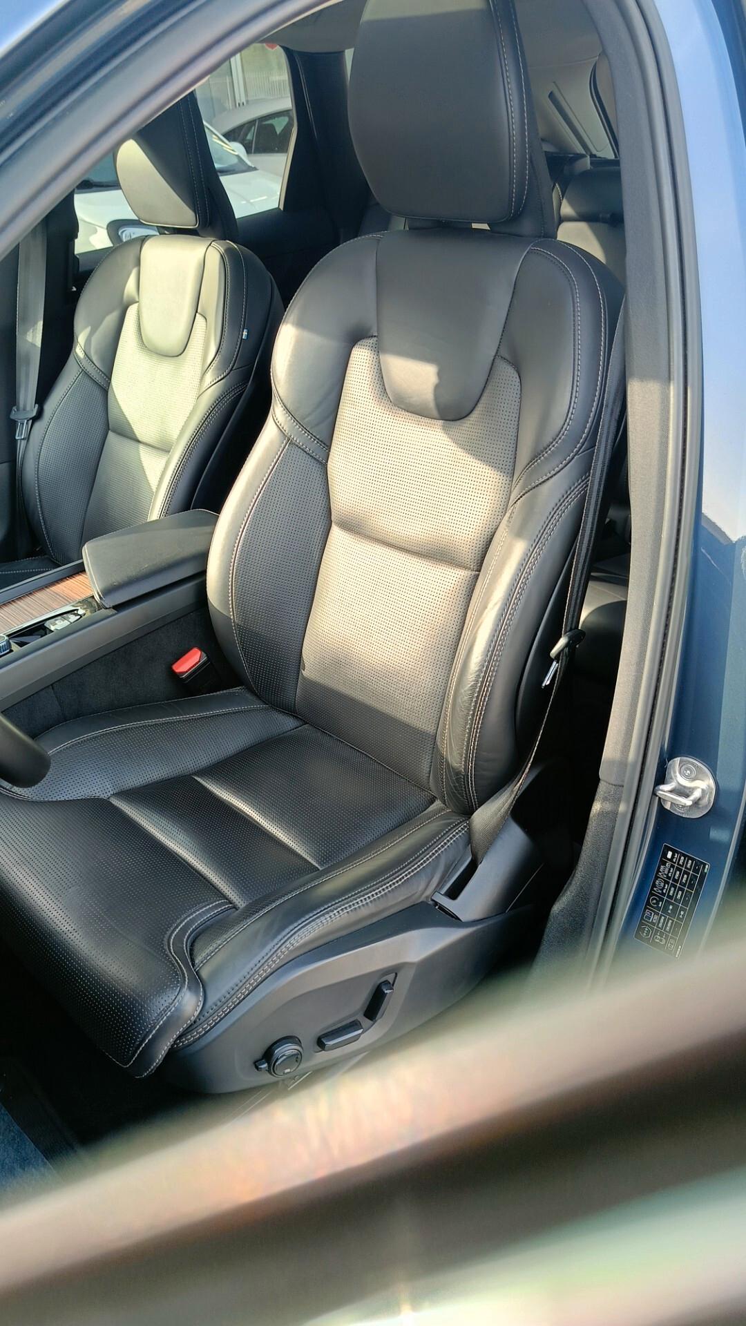 Volvo XC 60 XC60 B4 (d) AWD automatico Business