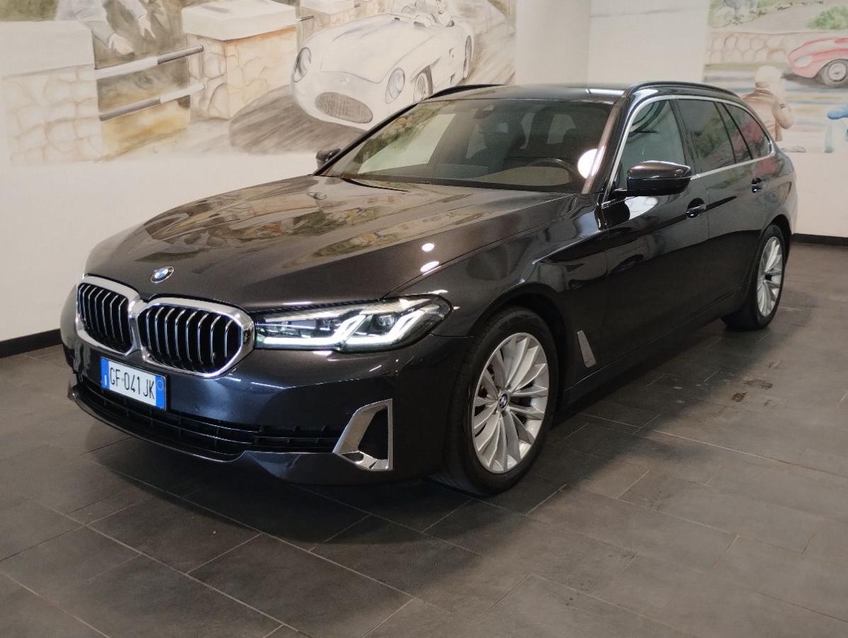 BMW 520d xDrive 48V LUXURY - INDIVIDUAL - LISTINO OLTRE 90MILA - GAR.24 MESI