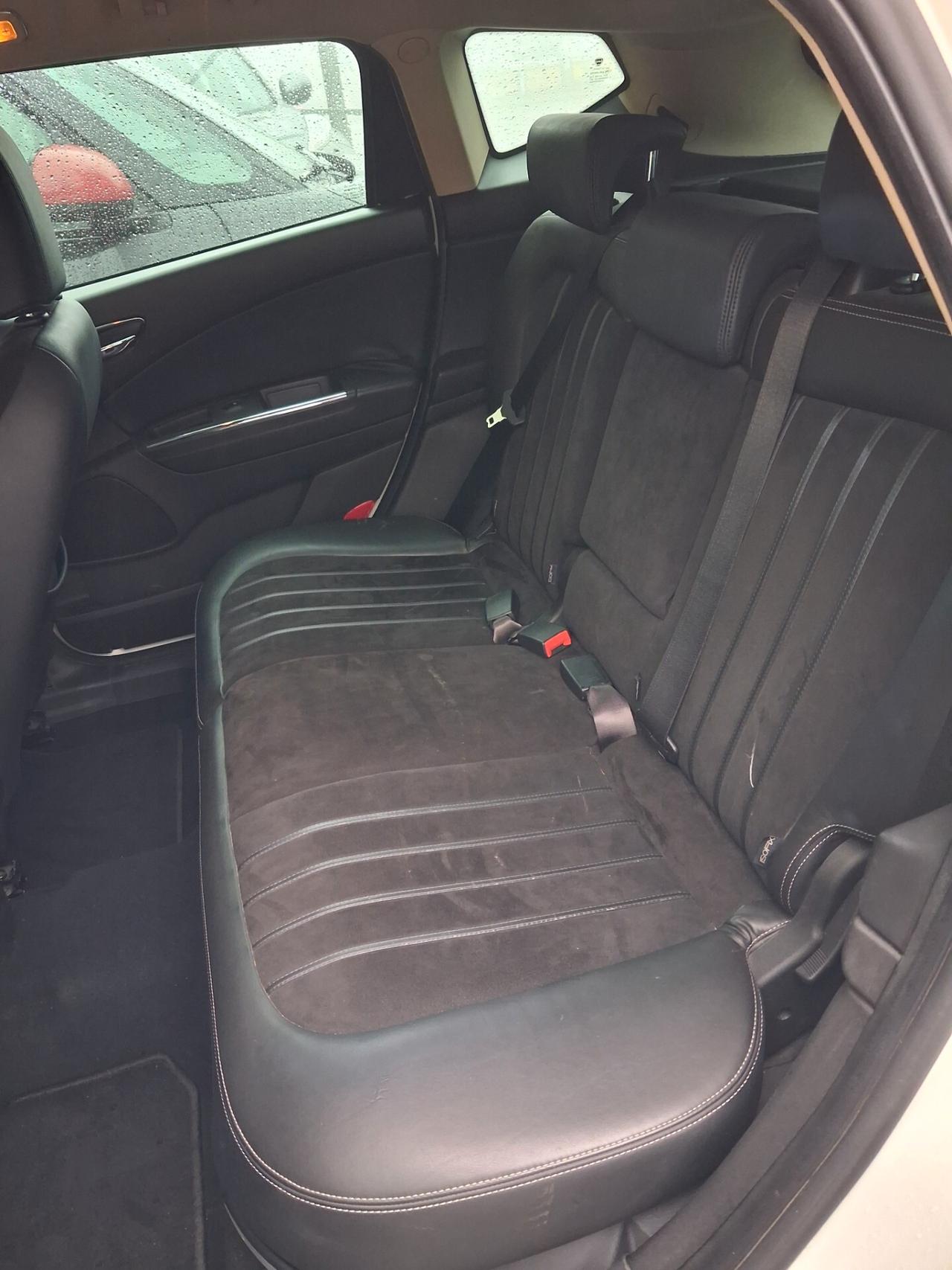 Lancia Delta 1.6 MJT DPF 105 CV Silver