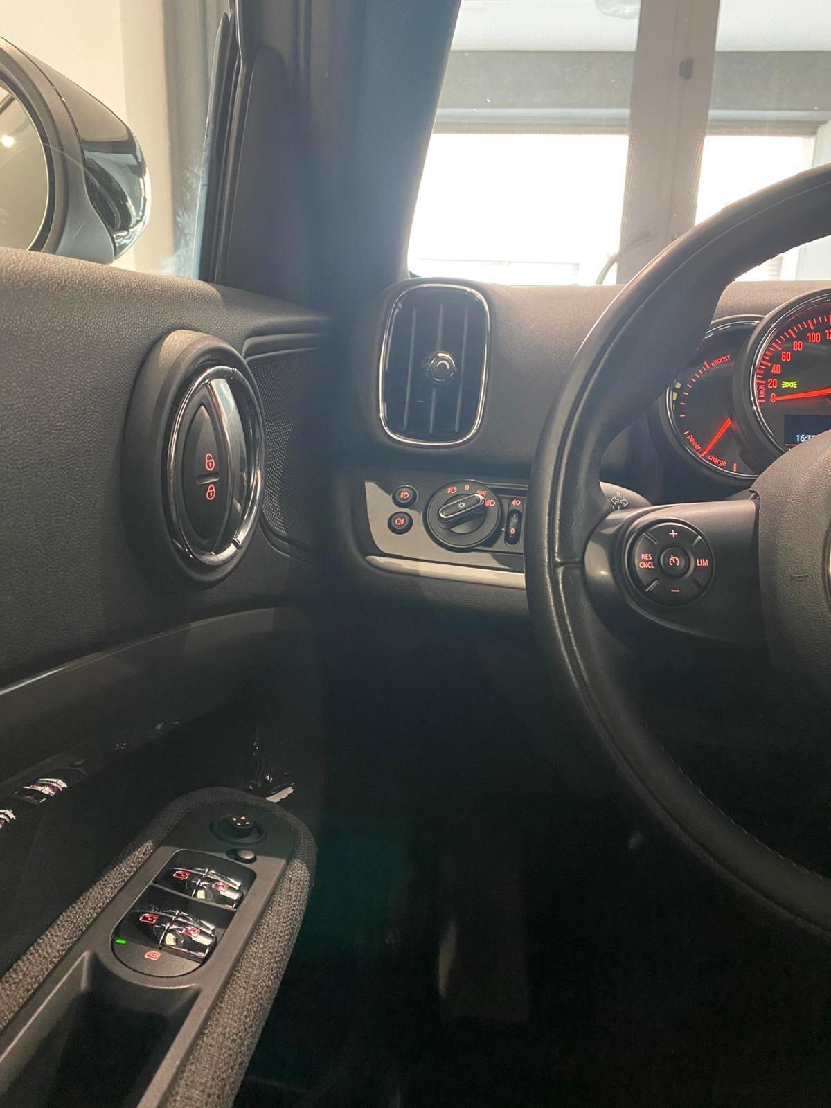 Mini Cooper S Countryman 1.5 SE Hype ALL4 Automatica