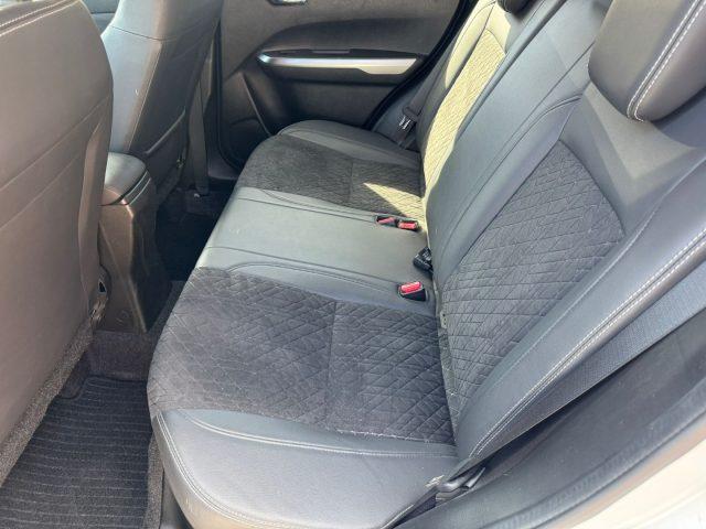SUZUKI Vitara 1.4 Hybrid Top