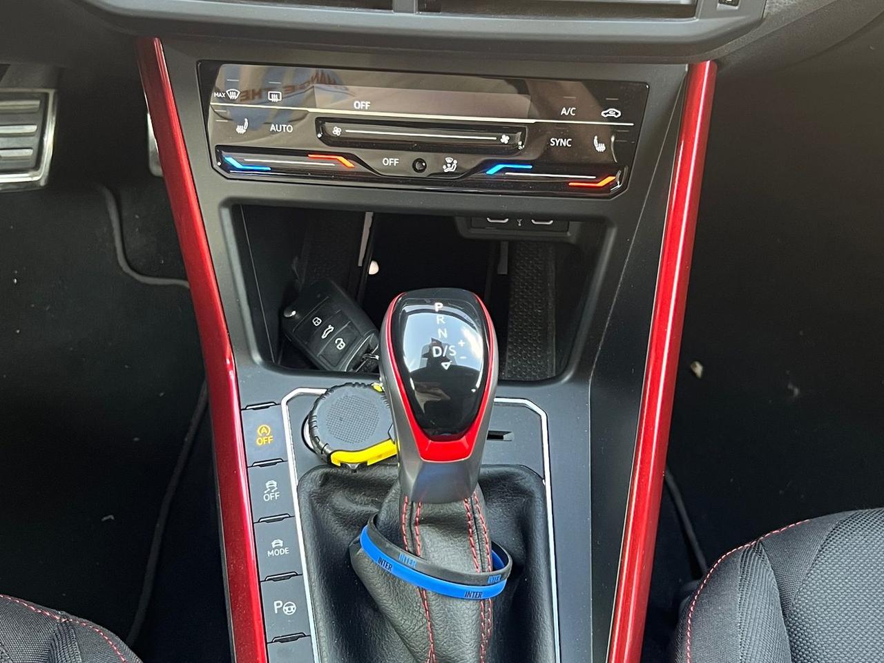 Volkswagen Polo GTI 2.0 TSI GTI #10534