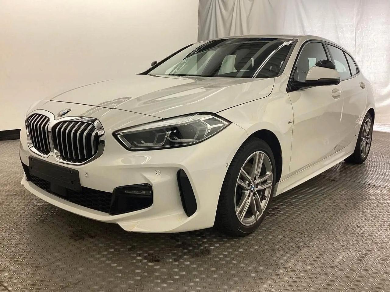 Bmw 118 118d 5p. Msport