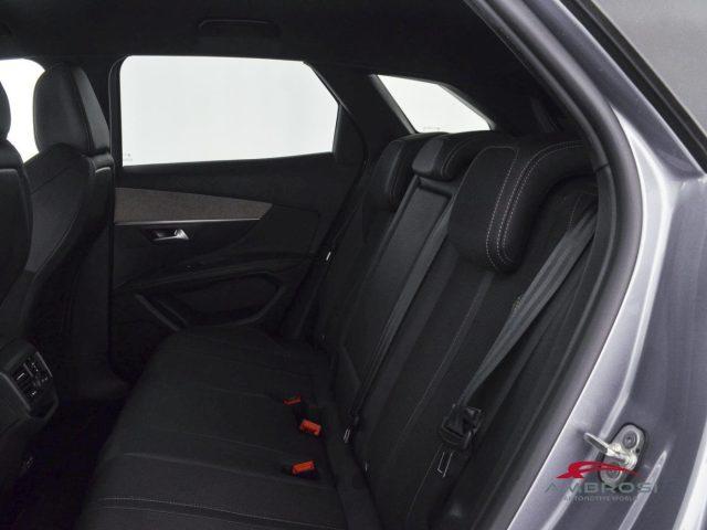 PEUGEOT 3008 Hybrid 136 e-DCS 6 GT
