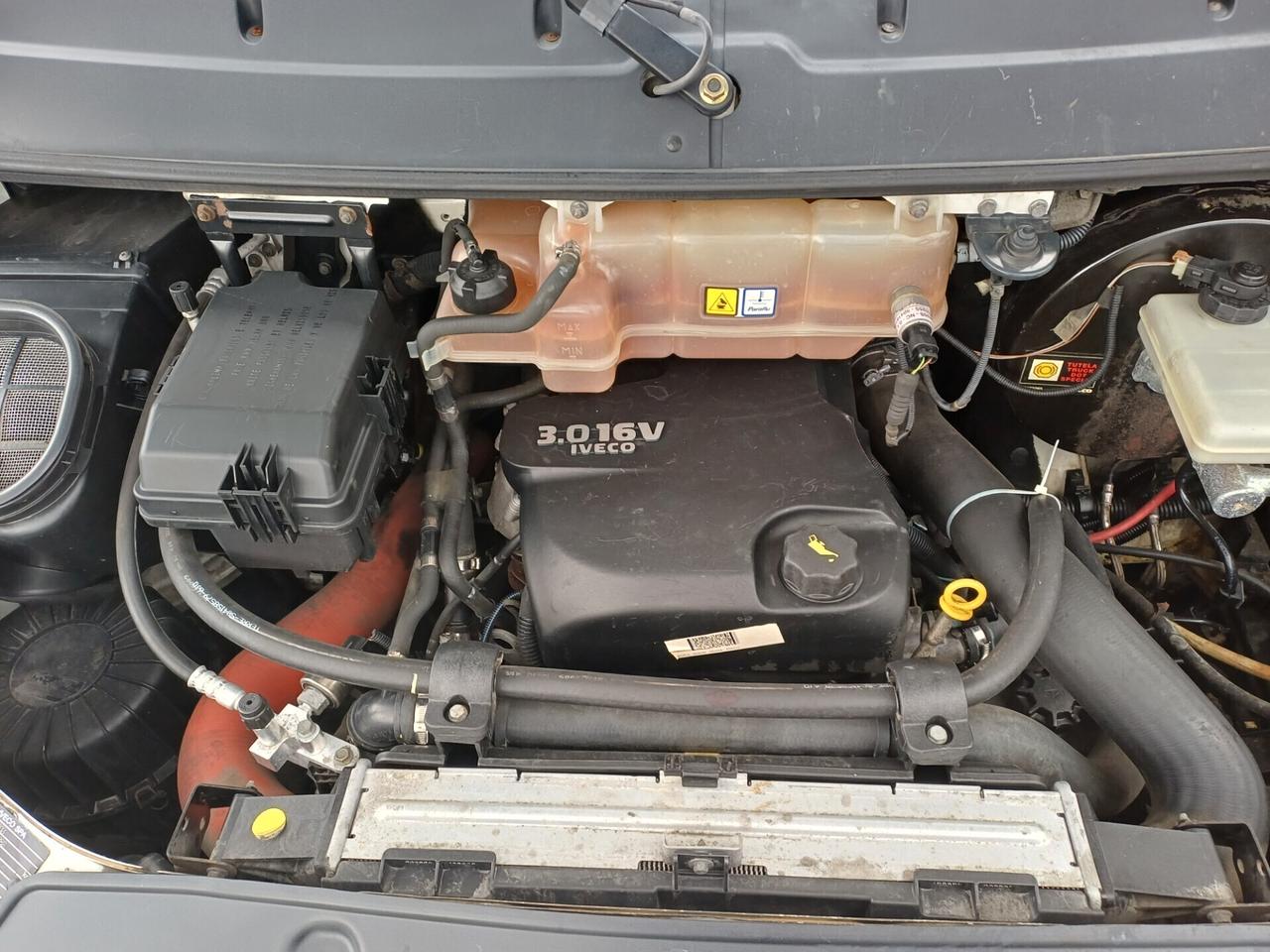 IVECO DAILY 35/E CON SPONDA IDRAULICA