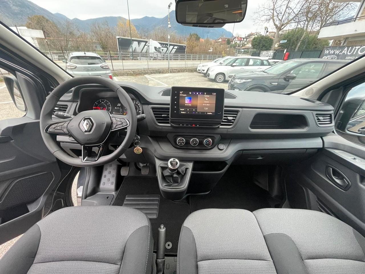 Renault Trafic PASSENGER 9 POSTI X NOLEGGIO