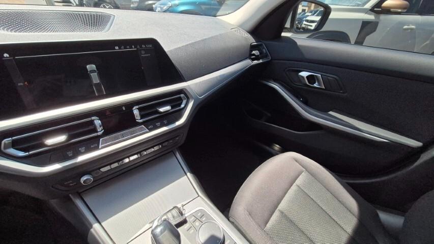 Bmw 320d Touring Business Advantage aut. - 2020