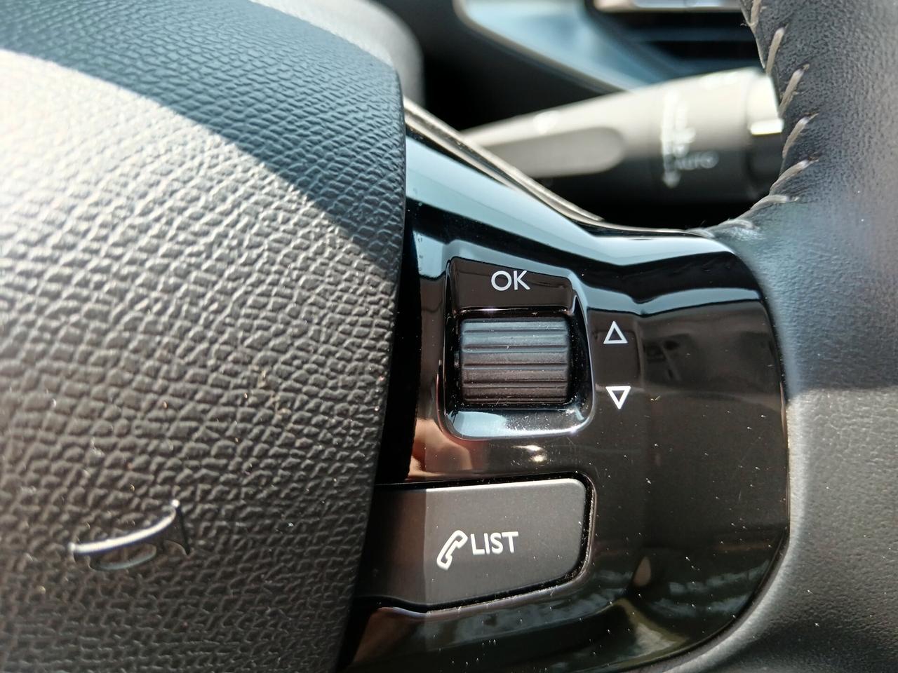 Peugeot 308 1.6 BLUEHDI 120CV NUOVISSIMA