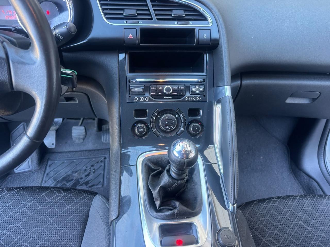 Peugeot 3008 BlueHDi 120cv - euro6 2016