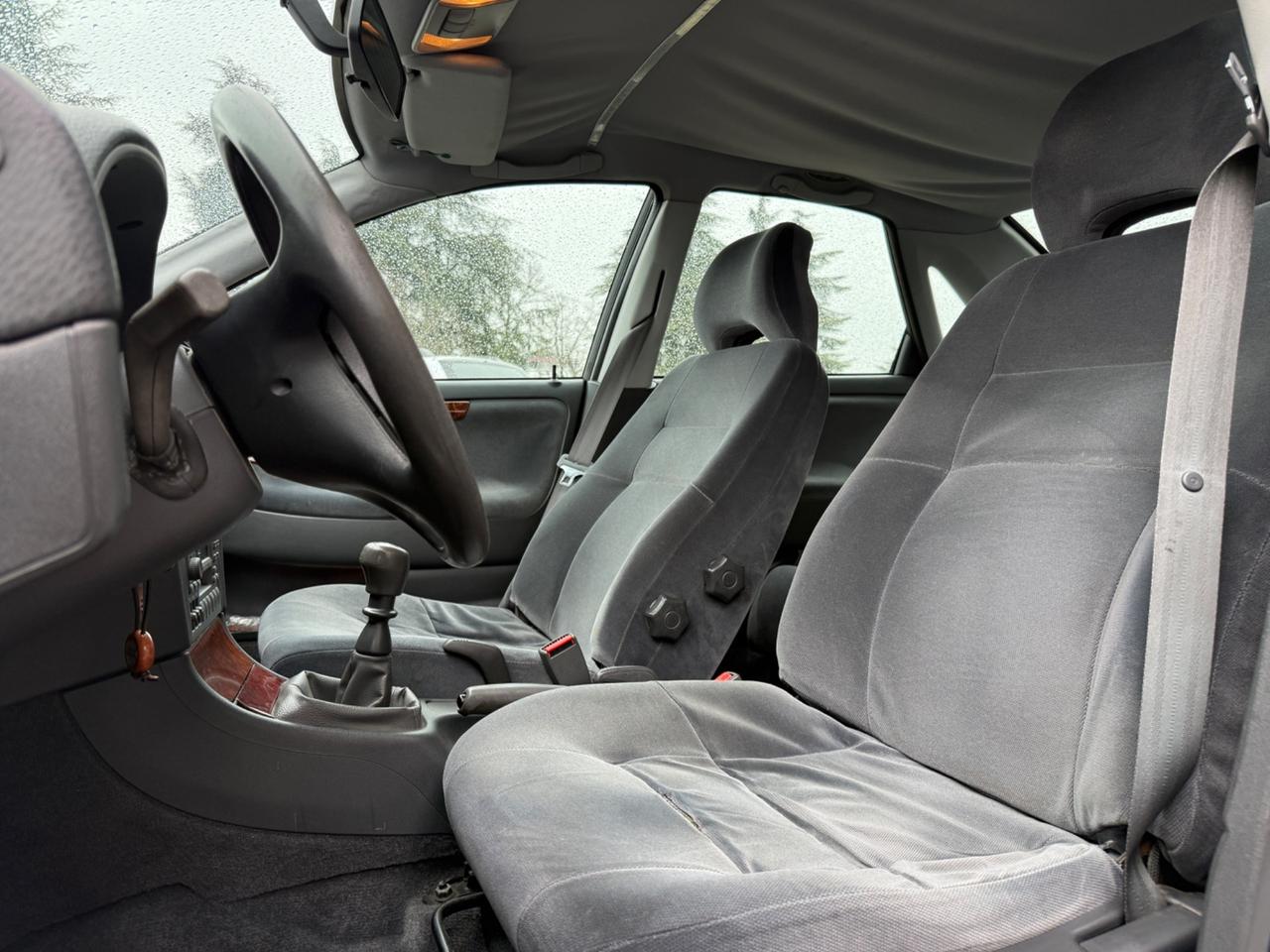 Volvo S40 1.9 td Prestige