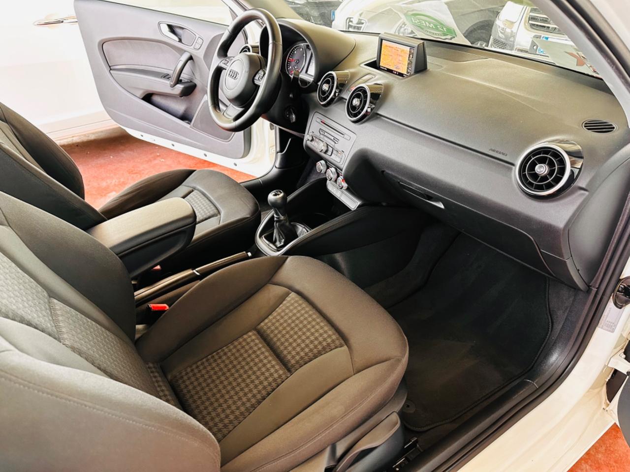 Audi A1 1.6 TDI 105 CV Attraction Ok Neopatentati