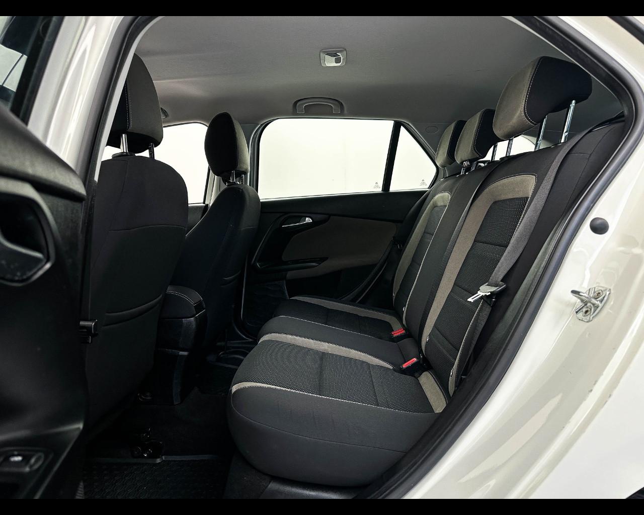 FIAT Tipo (2015-->) - Tipo 1.6 Mjt S&S DCT SW Lounge