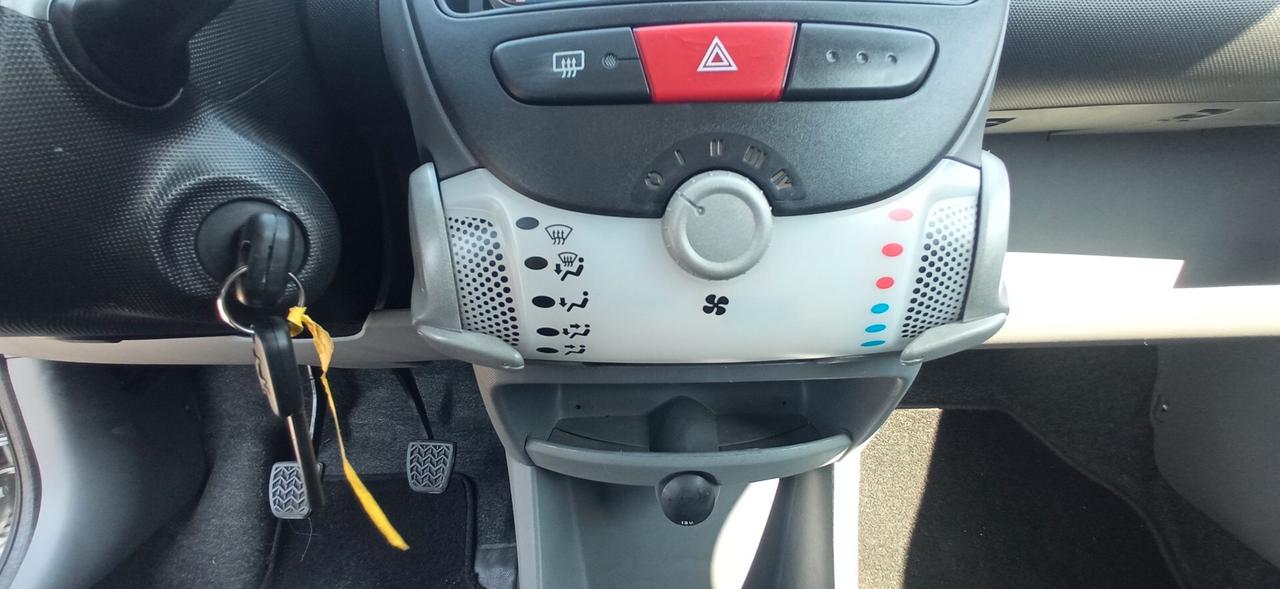 Peugeot 107 1.0 - 20 MILA KM!