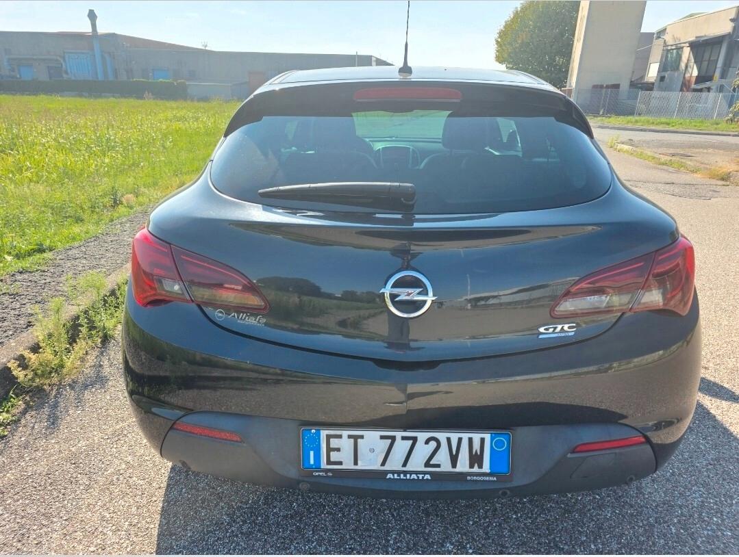 Opel Astra GTC 1.7 CDTI 110CV S&S 3 porte Cosmo
