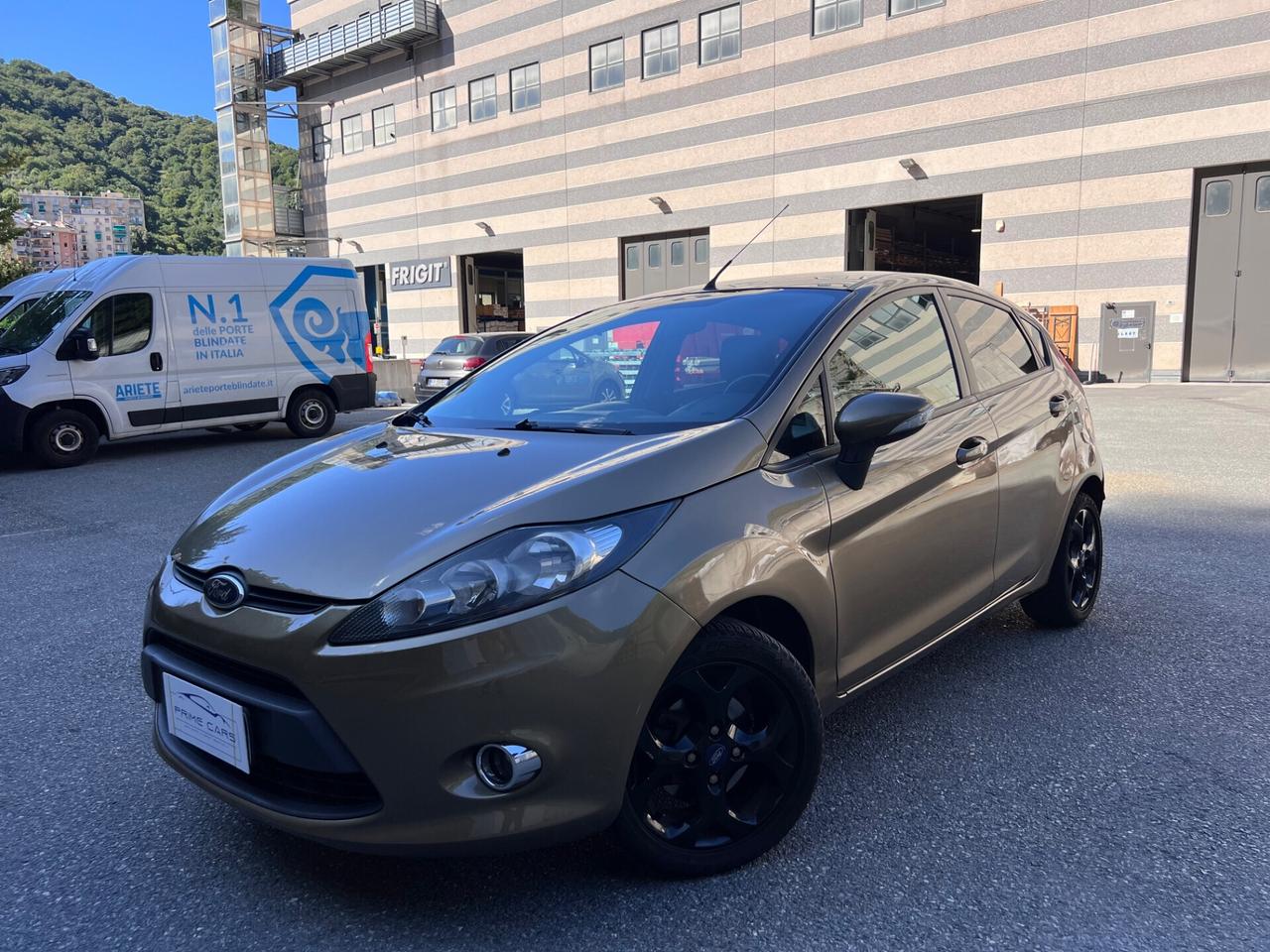 Ford Fiesta 1.4 TDCi 70CV 5 porte Titanium