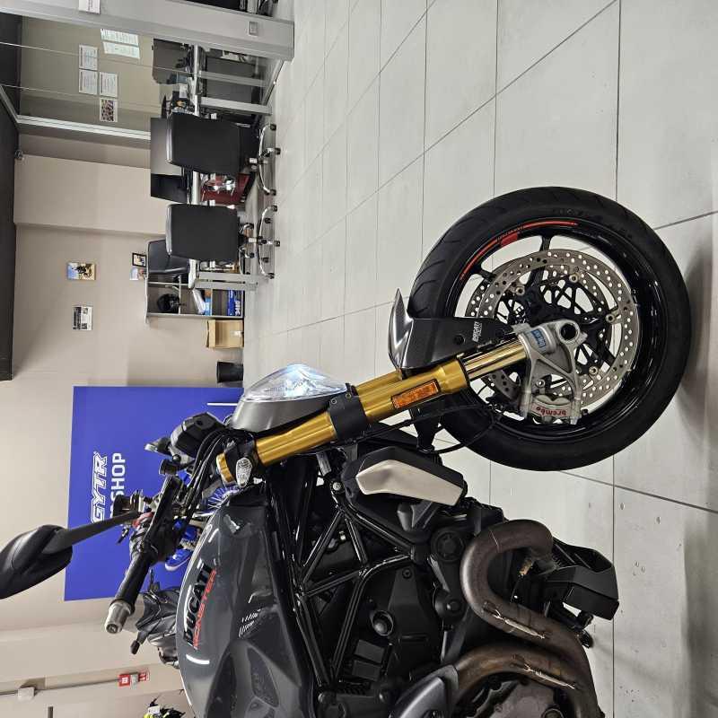 Ducati Monster 1200 S - 2017