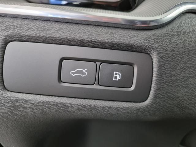 VOLVO XC60 T6 Recharge Plug-in Hybrid AWD automatico Plus Dar