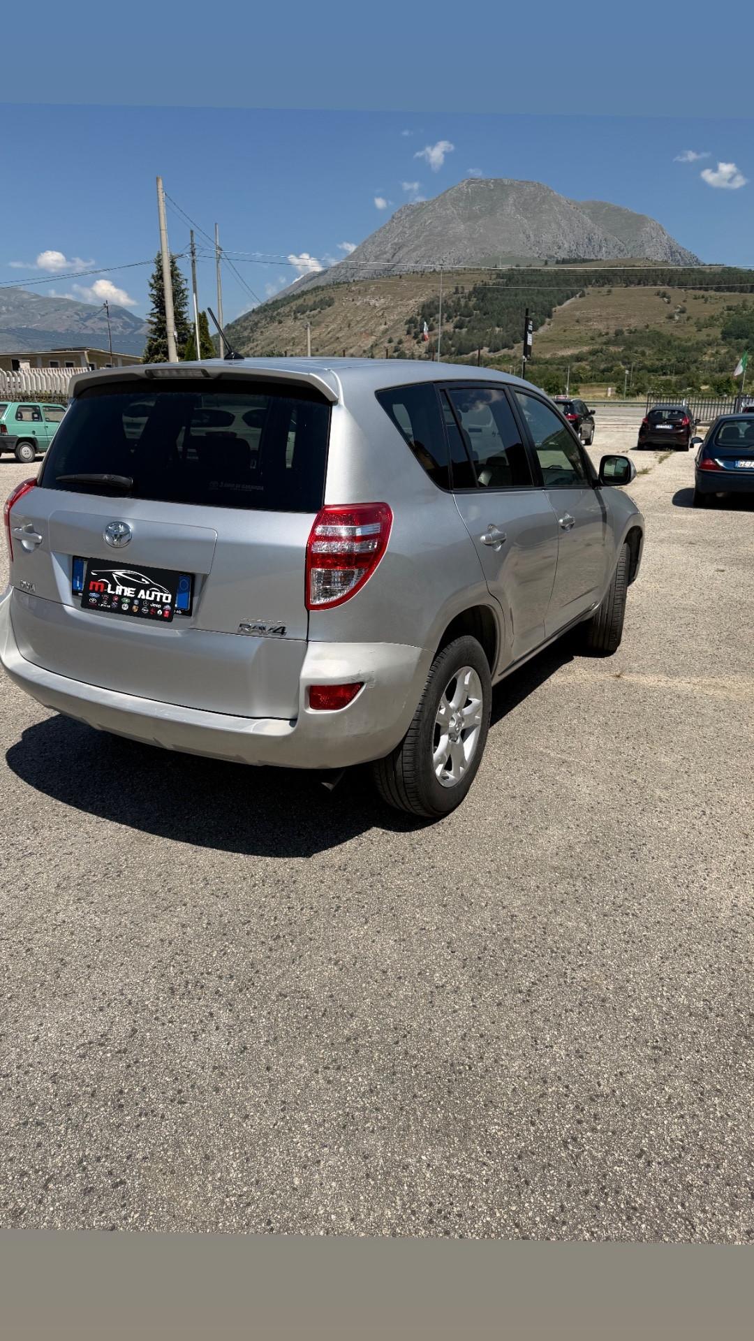 Toyota RAV 4 RAV4 2.2 D-4D 150 CV DPF Luxury