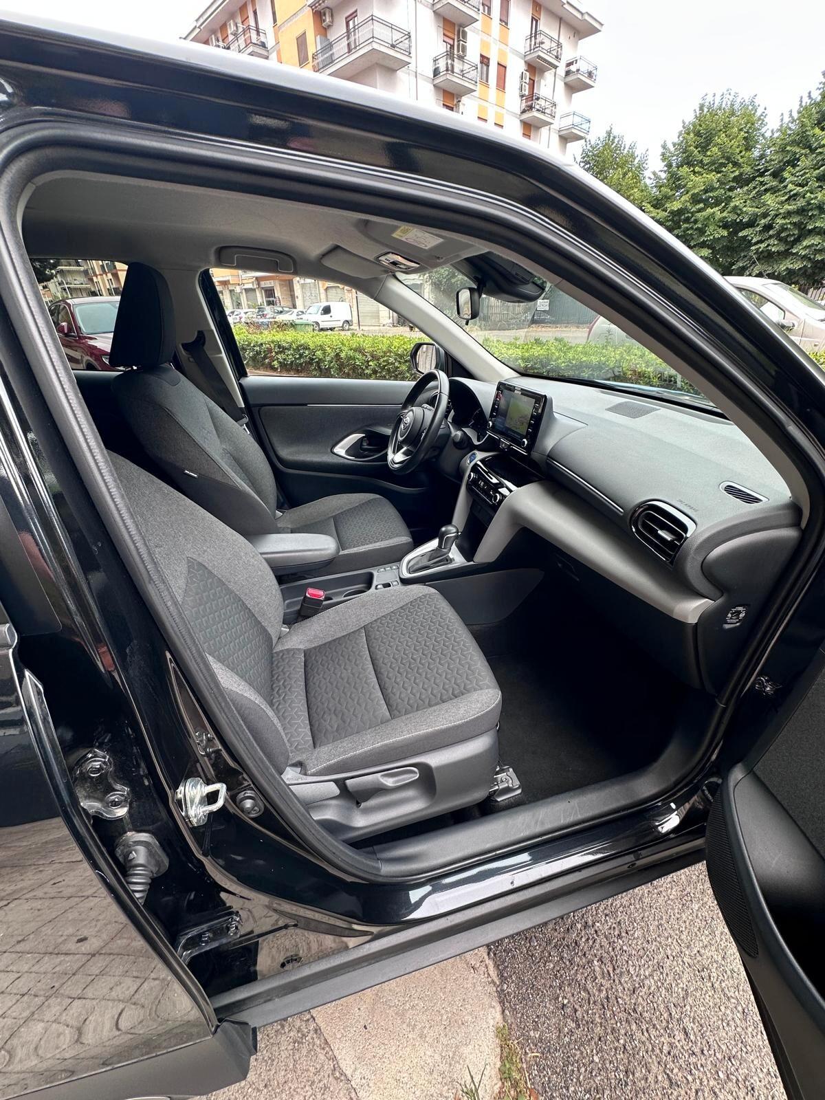Toyota Yaris Cross 1.5 Hybrid 5p. E-CVT Business