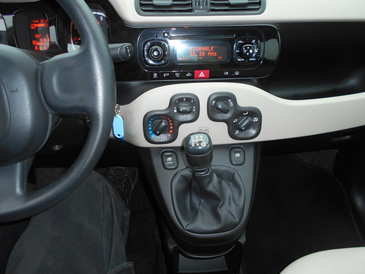 Fiat Panda 1.2 Lounge 5 POSTI NEOPATENTATI