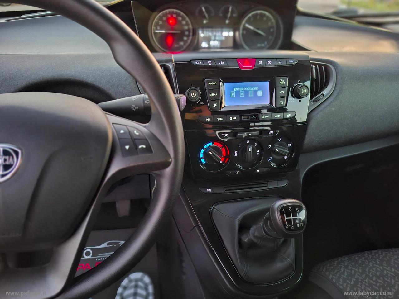 LANCIA Ypsilon 1.0 FireFly 5p.S&S Hybrid Silver