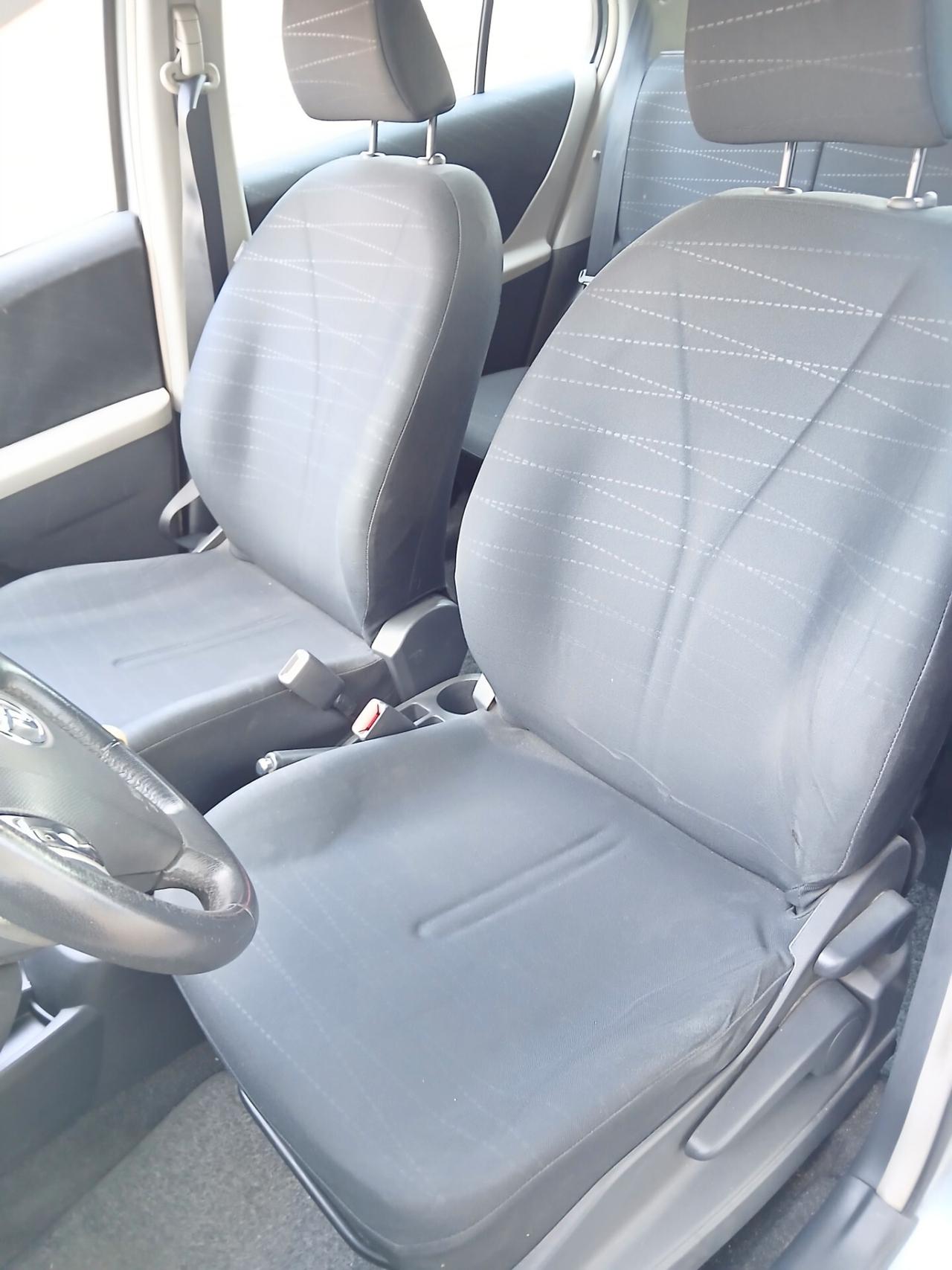 Toyota Yaris OK NEOPATENTATI 4 CILINDRI