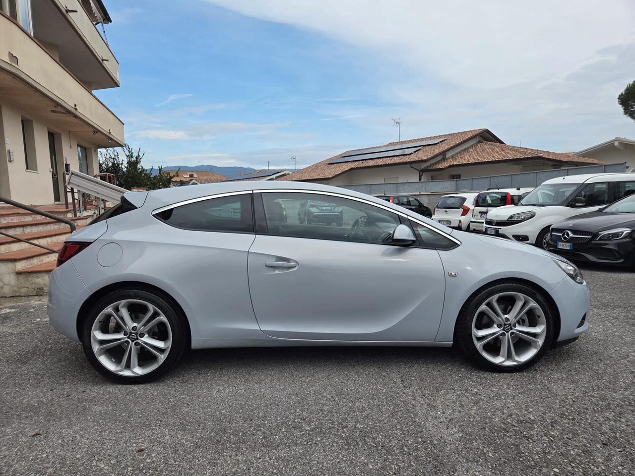 Opel Astra GTC 2.0 CDTI 165CV S&S 3 porte Cosmo S