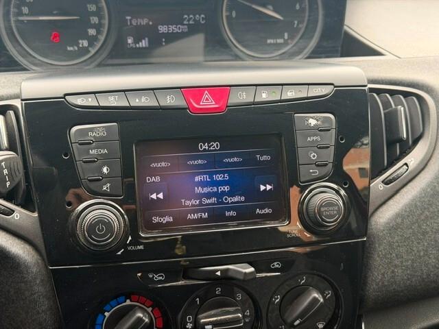 Lancia Ypsilon 1.2 69 CV 5 porte GPL Ecochic Elefantino Blu