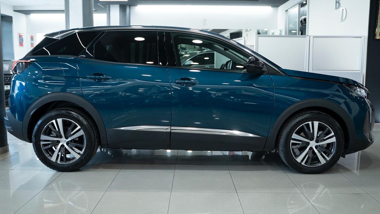 Peugeot 3008 1.5 BLUEHDI ALLURE PACK EAT8 S&S 131CV AUTO VIRTUAL FULL OPTIONAL