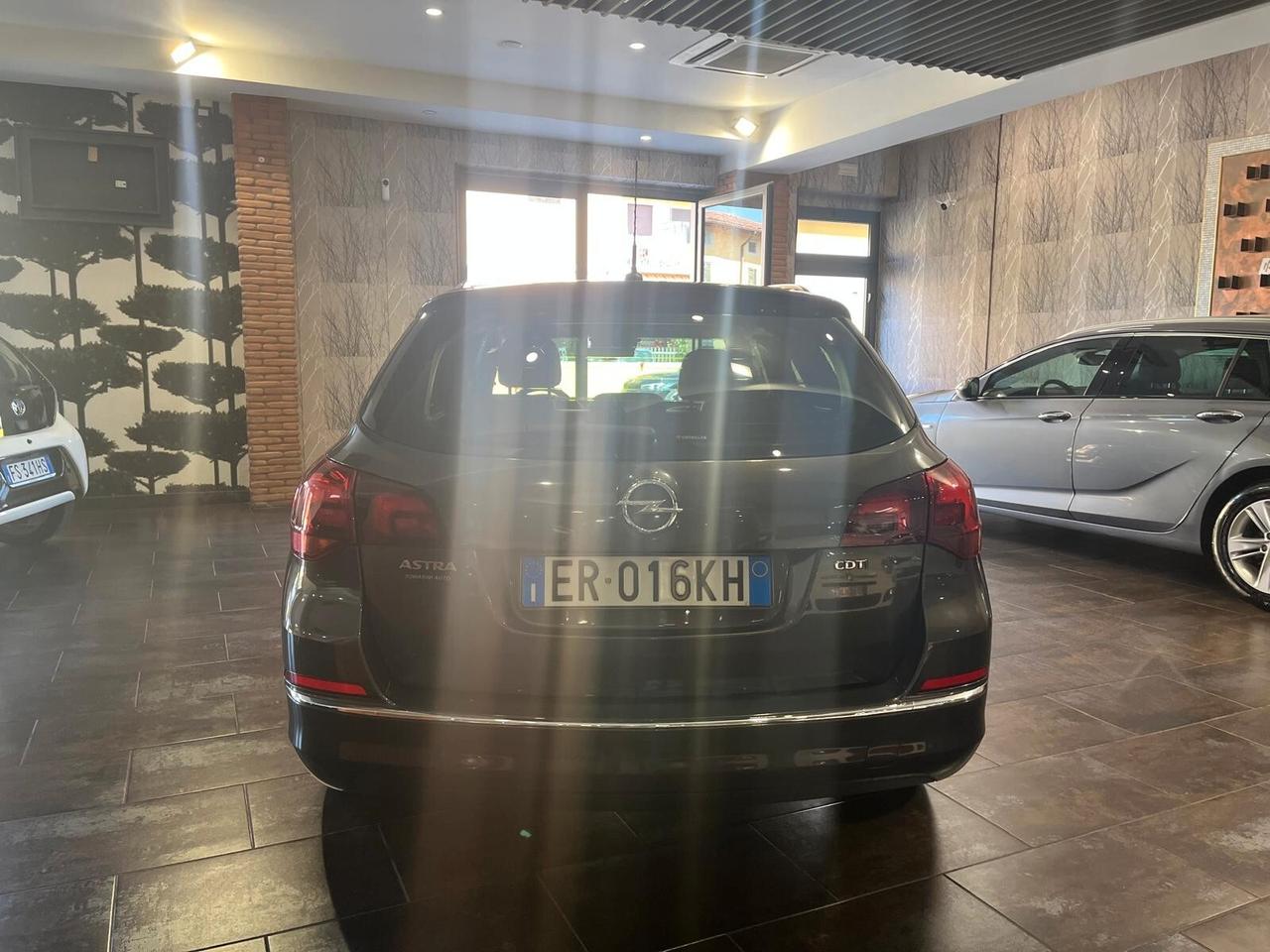Opel Astra 1.7 CDTI 110CV Sports Tourer Cosmo