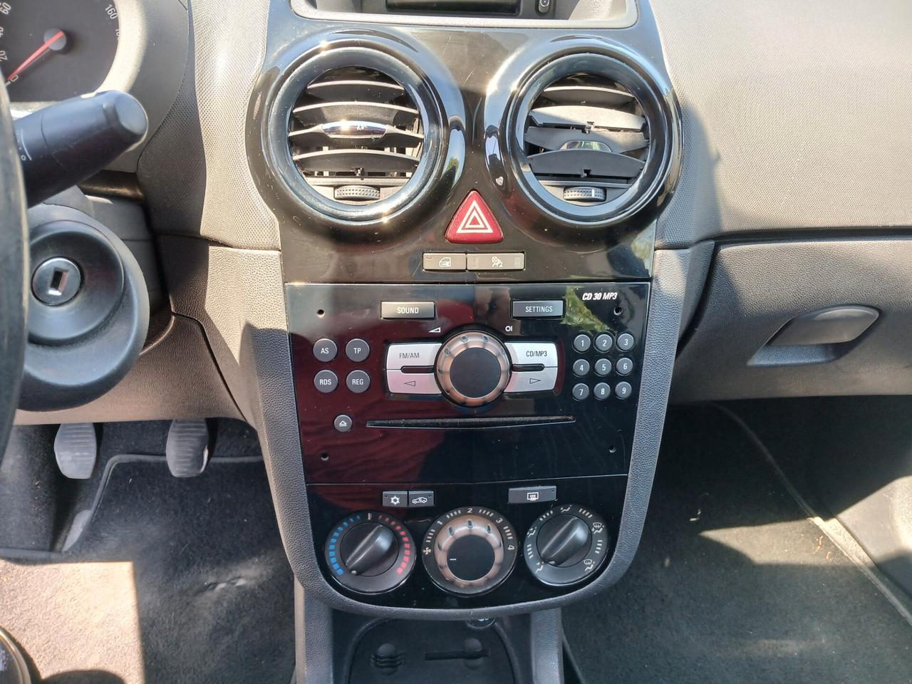 Opel Corsa 1.3 CDTI 75CV 5 PORTE 2010