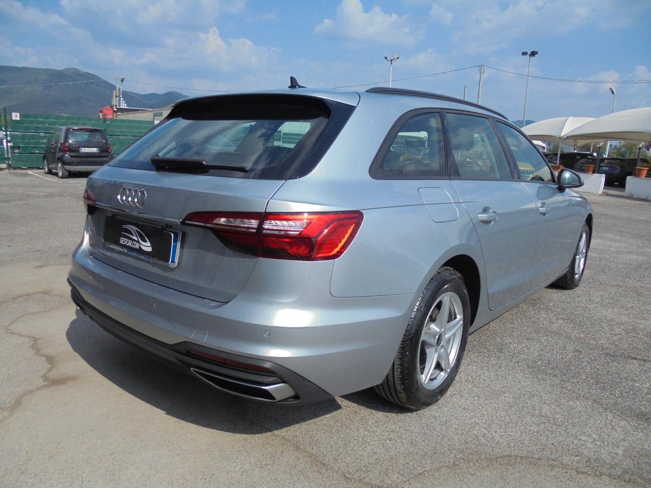 Audi A4 Avant 40 TDI S tronic Business