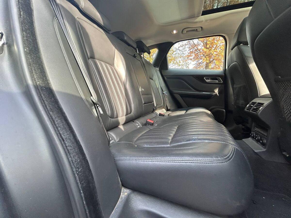 Jaguar F-Pace 3.0d V6 Portfolio awd 300cv auto