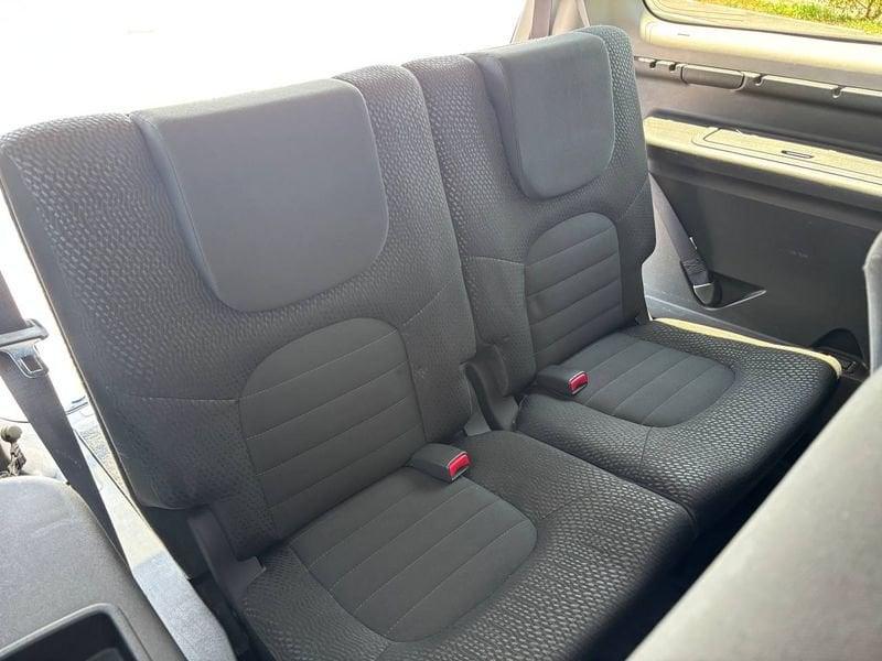Nissan Pathfinder 7 POSTI - 2.5 Diesel 190cv