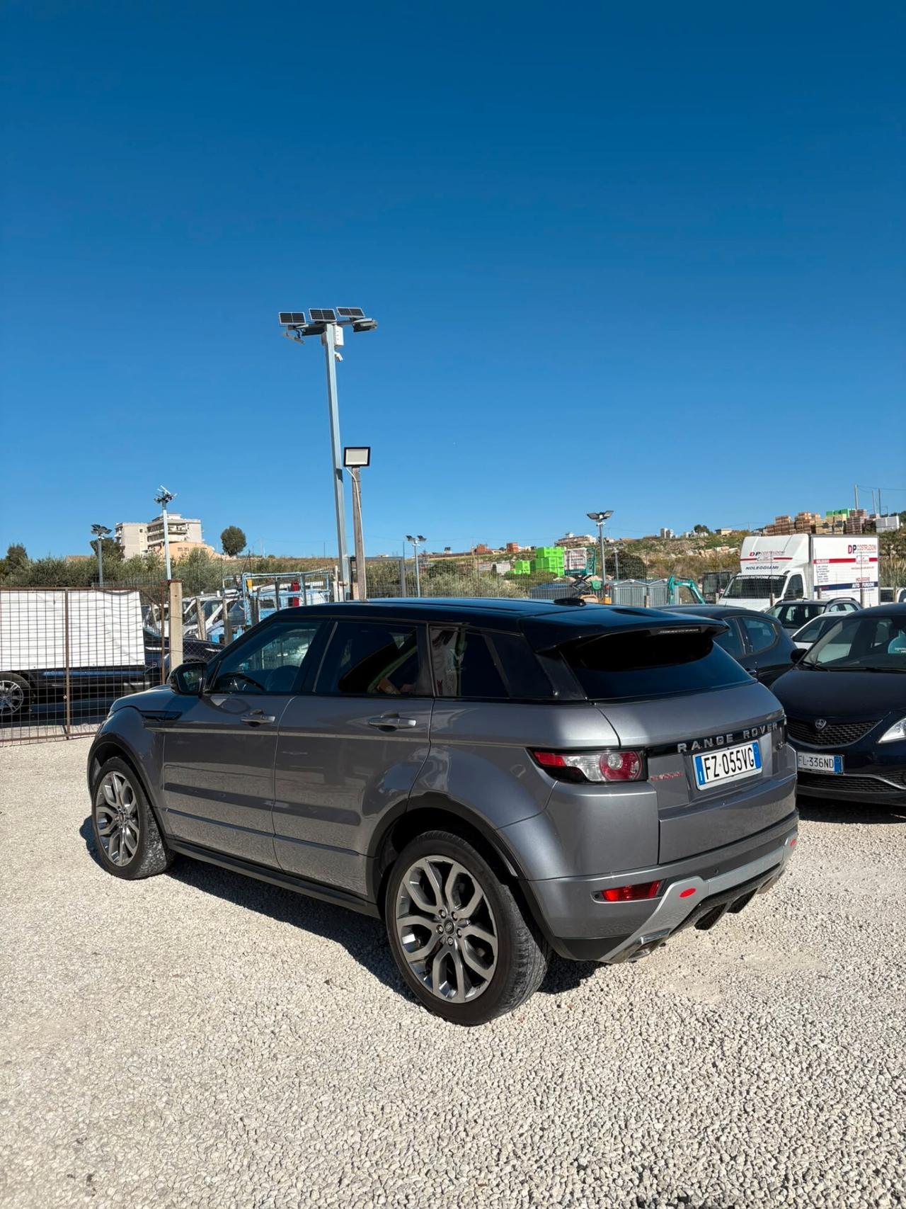 Land Rover Range Evoque 2.2 TD4 5p. Pure Tech Pack