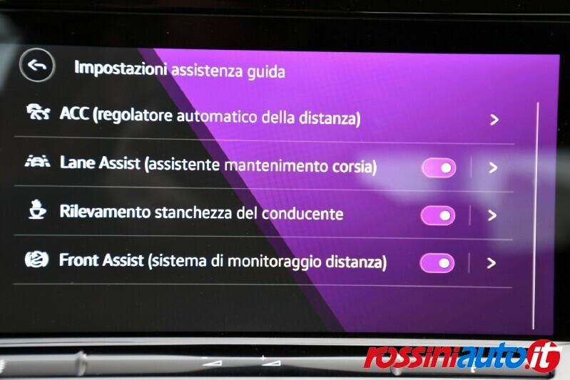 VOLKSWAGEN GOLF 8 2.0 TDI 116 CV LIFE + R17 VENTURA LOUNGE PACK