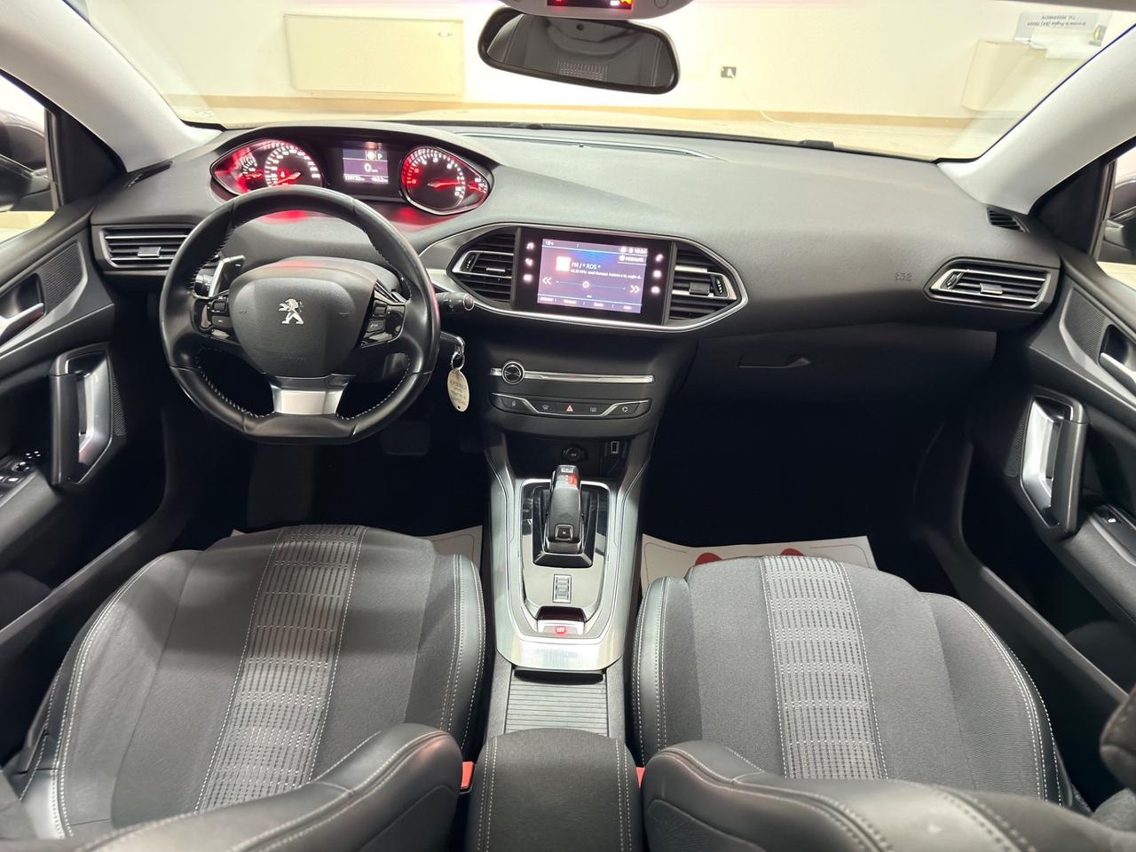 Peugeot 308 BlueHDi 120 S&S EAT6 SW Allure